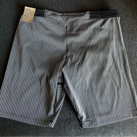 Nike AeroSwift Dri-Fit ADV 1/2 Lenght Black/White Racing Tights Size Extra Large - Picture 9 of 9